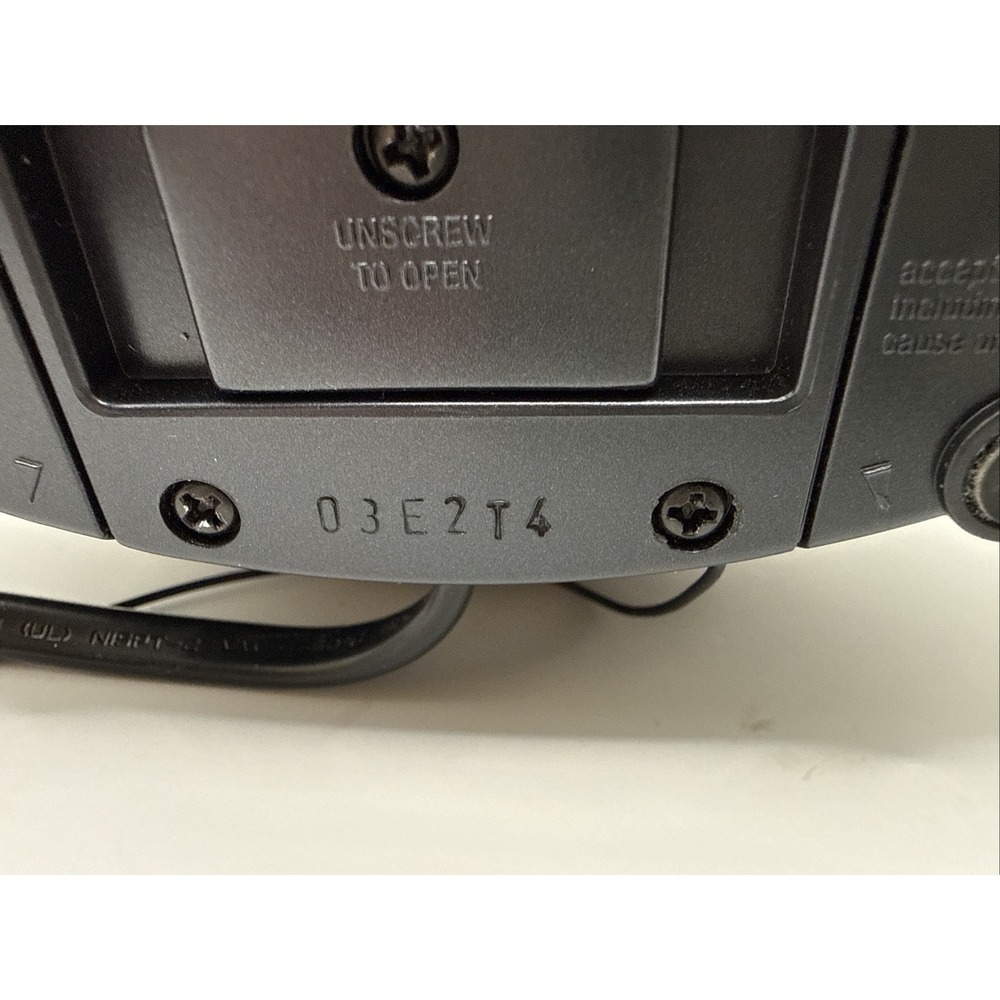 Timex XBBU T715 Redi-Set Dual Alarm Clock AM/FM Radio Large Red Digital Display - Picture 8 of 9